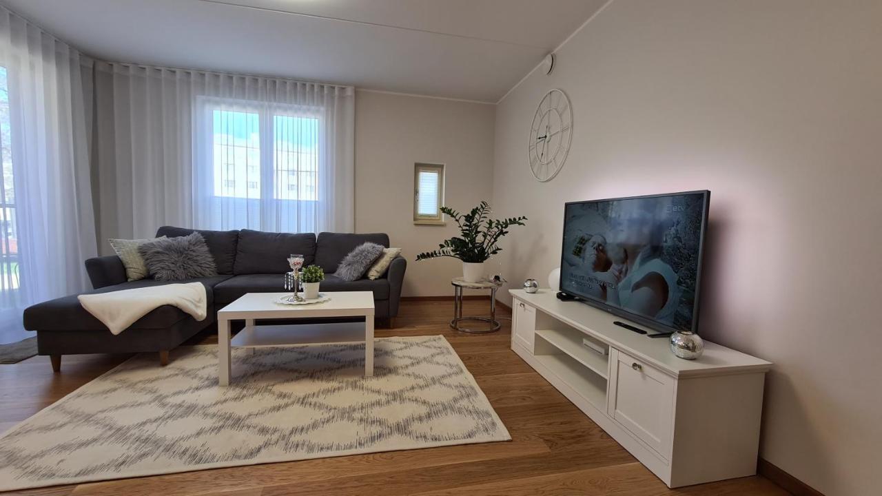 City Center Bright Home Talin Exterior foto